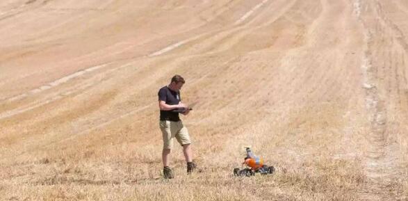 農(nóng)業(yè)機(jī)器人 農(nóng)業(yè)機(jī)器人