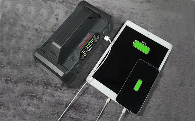 給手機(jī)、無(wú)線耳機(jī)、平板等充電測(cè)試