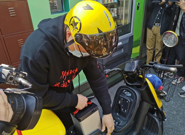 電動(dòng)車(chē)更換電池 電動(dòng)車(chē)更換電池