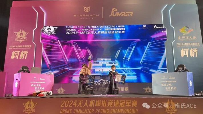 左李可兒、右李明逸