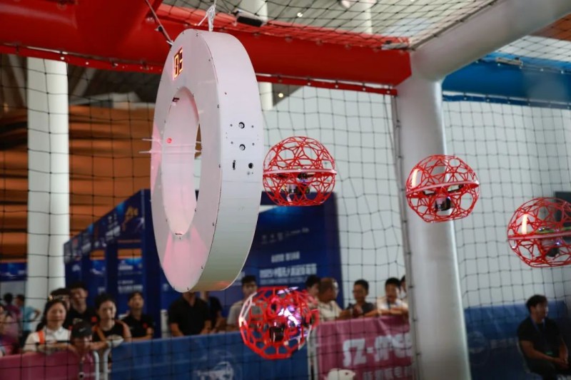 無人機足球進(jìn)球 無人機足球進(jìn)球